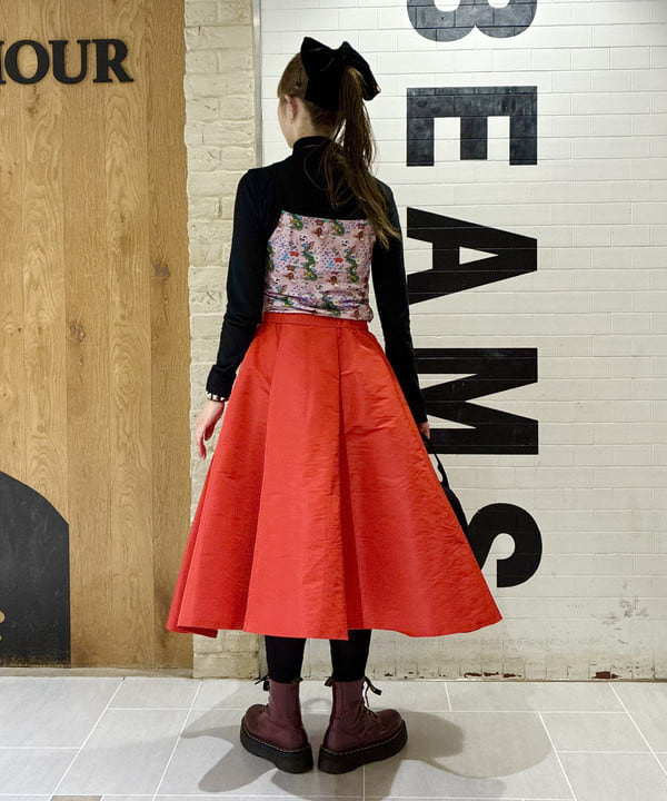 りかちょび/岸本梨佳さんの「BEAMS WOMEN｜【別注】BRIEFING &times; BEAMS BOY / ヘルメット バッグ」を使ったコーディネート