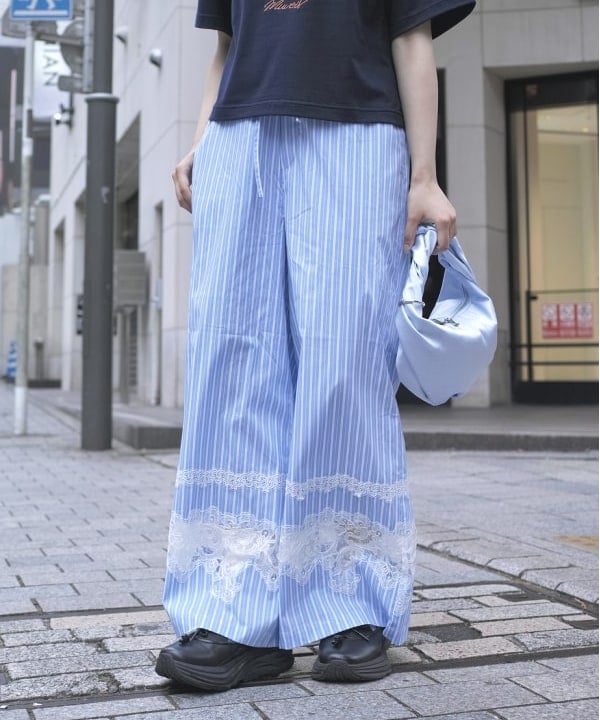Joさんの「BEAMS WOMEN｜サテン ホーボ ーバッグ」を使ったコーディネート