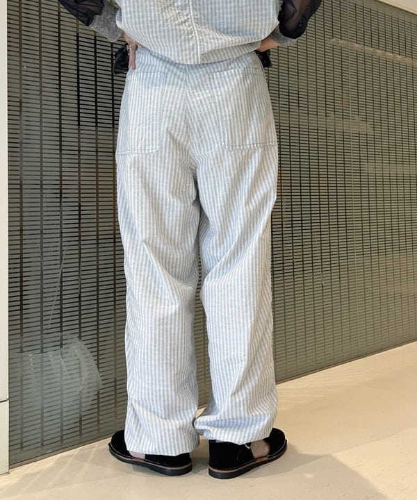 清水 彩乃さんの「BEAMS WOMEN｜チェック ストライプ フーデッド ノースリーブ」を使ったコーディネート