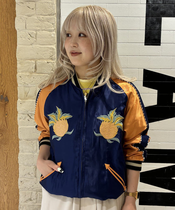 ando naoさんの「BEAMS WOMEN｜maturely / リサイクル アムンゼン シャーリング アンド スリット パンツ」を使ったコーディネート