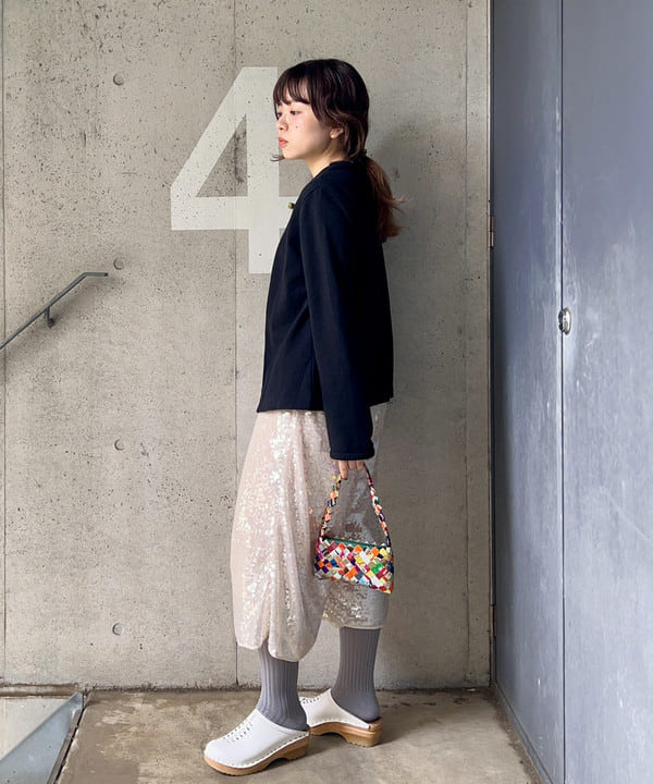 ナツハさんの「BEAMS WOMEN｜maturely / スパンコール ハーフ パンツ」を使ったコーディネート