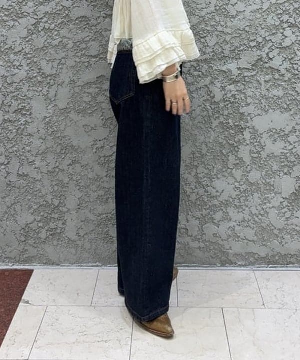 モモさんの「BEAMS WOMEN｜ワイド デニム パンツ」を使ったコーディネート