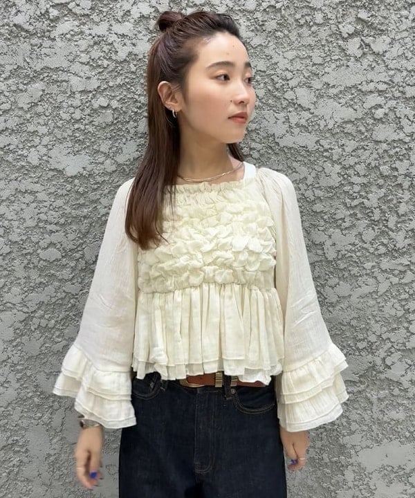 モモさんの「BEAMS WOMEN｜ワイド デニム パンツ」を使ったコーディネート
