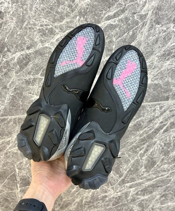 カタヤマ アヤさんの「BEAMS WOMEN｜【別注】PUMA / V-S1」を使ったコーディネート