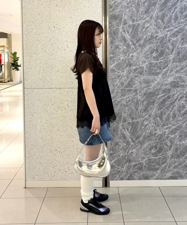カタヤマ アヤさんの「BEAMS WOMEN｜【別注】PUMA / V-S1」を使ったコーディネート