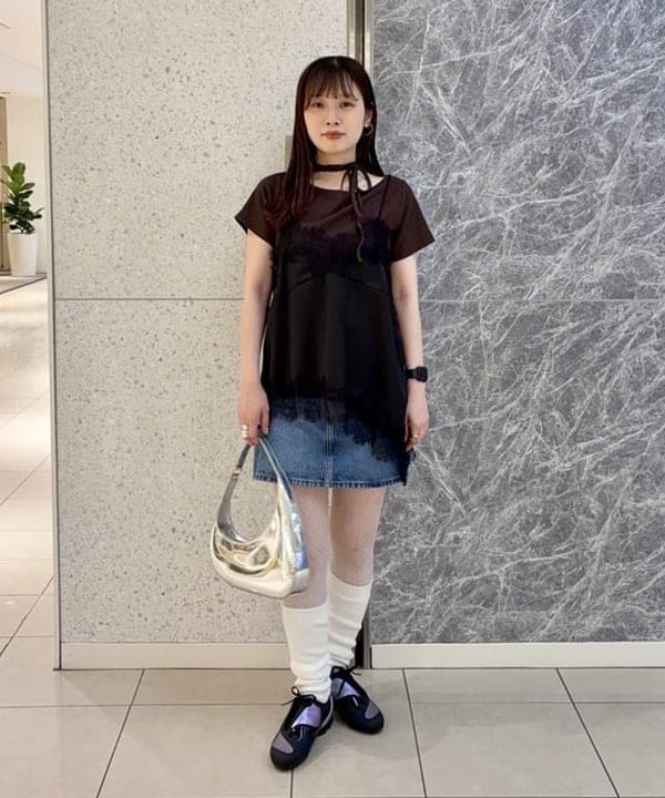 カタヤマ アヤさんの「BEAMS WOMEN｜【別注】PUMA / V-S1」を使ったコーディネート