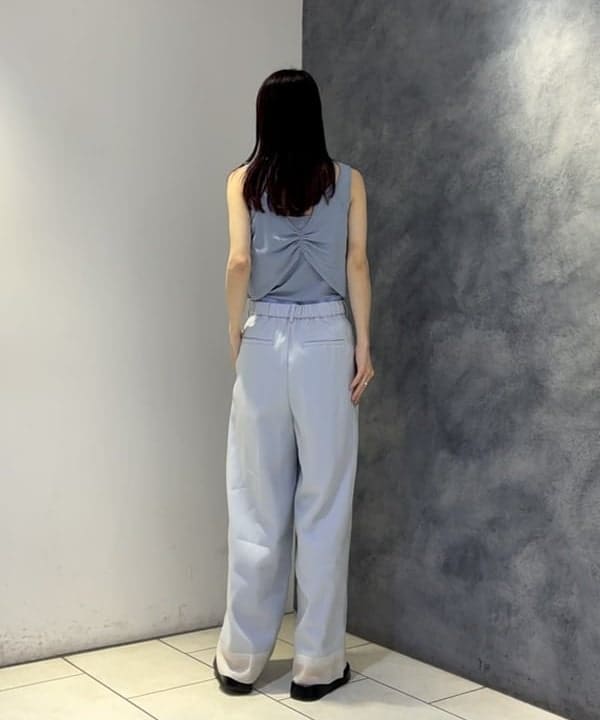 ササキさんの「BEAMS WOMEN｜カットアウト レイヤード ノースリーブ」を使ったコーディネート