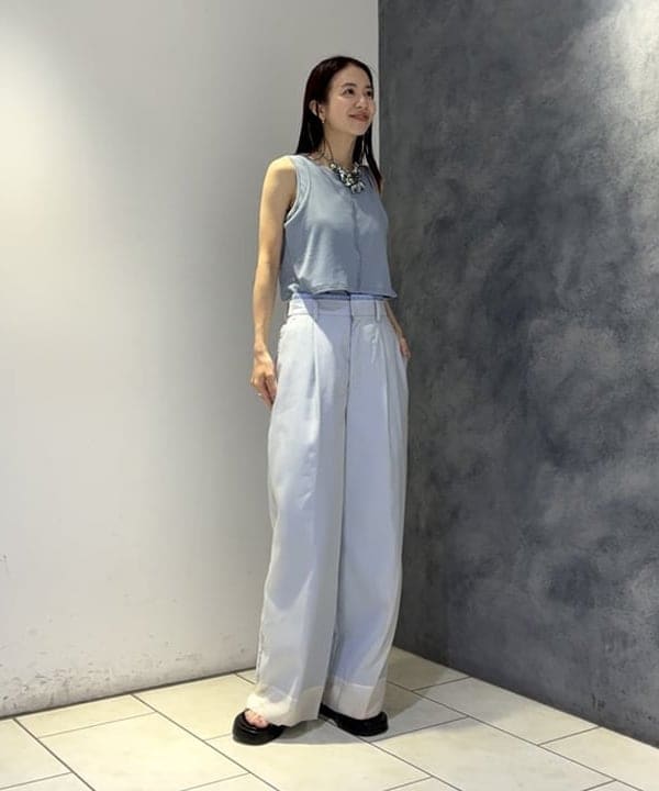 ササキさんの「BEAMS WOMEN｜カットアウト レイヤード ノースリーブ」を使ったコーディネート