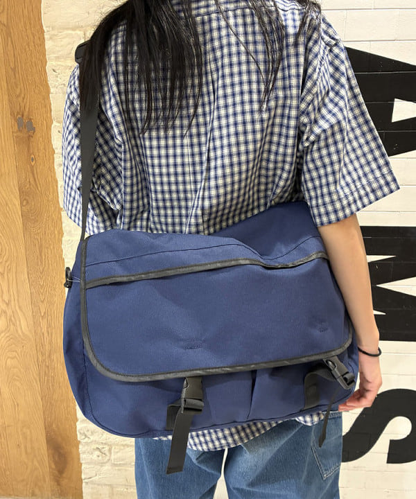 津藤 理佐子さんの「BEAMS WOMEN｜【別注】NEW ERA / MLB フレンチリネン キャップ」を使ったコーディネート