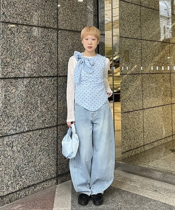 あさひさんの「BEAMS WOMEN｜デニム バレル パンツ」を使ったコーディネート