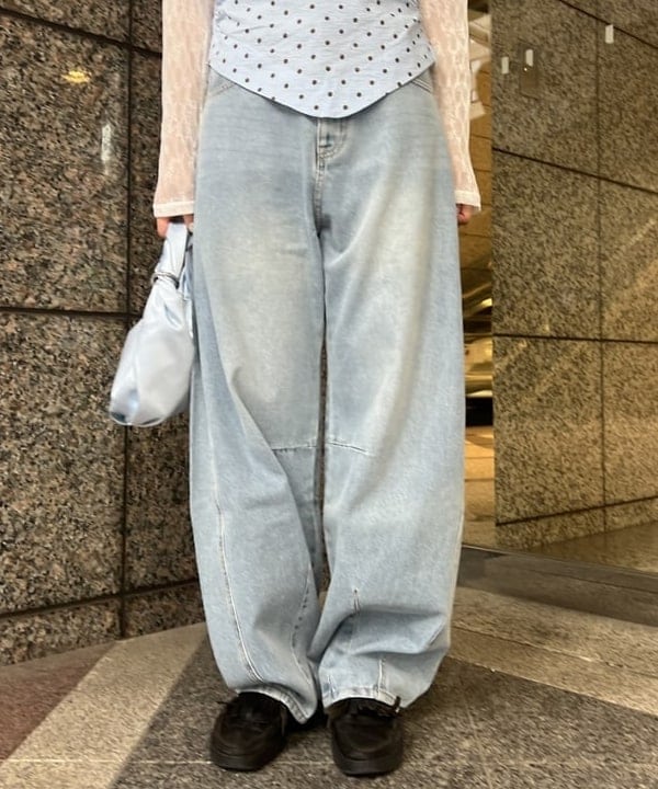 あさひさんの「BEAMS WOMEN｜デニム バレル パンツ」を使ったコーディネート