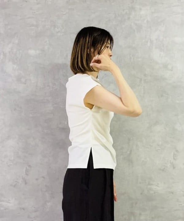 岩沢 珠代さんの「BEAMS WOMEN｜アシンメトリー ドレープ プルオーバー」を使ったコーディネート