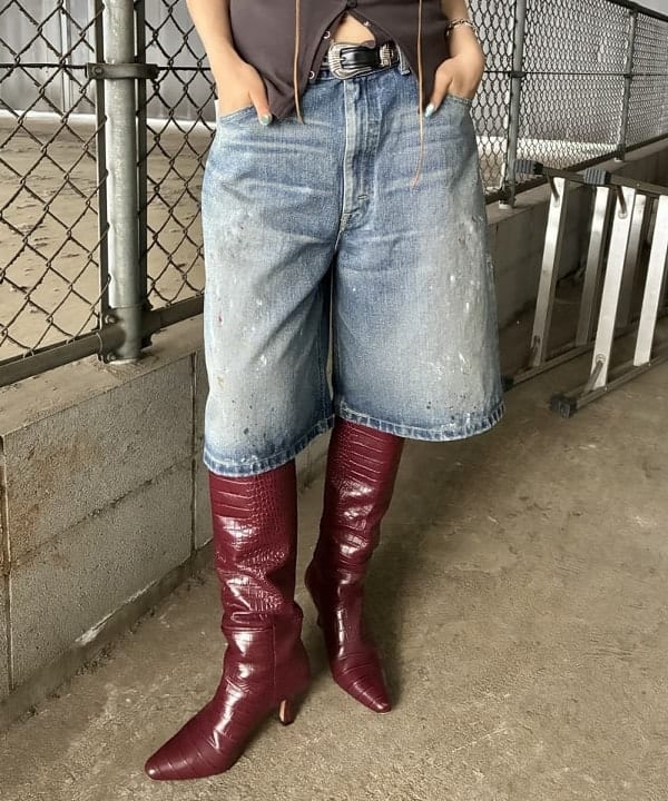 みやさかさんの「BEAMS WOMEN｜LEE / WIDE DENIM SHORTS」を使ったコーディネート