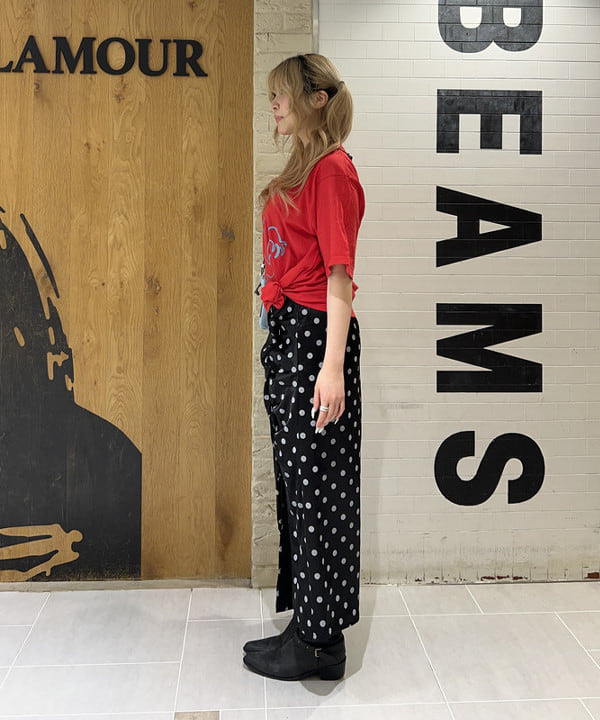 桃羽さんの「BEAMS WOMEN｜ドット サテン フリル スカート」を使ったコーディネート