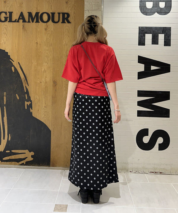 桃羽さんの「BEAMS WOMEN｜ドット サテン フリル スカート」を使ったコーディネート