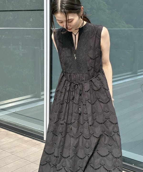 隈元 楓さんの「BEAMS WOMEN｜ne Quittez pas / ボイル ドット ワンピース」を使ったコーディネート