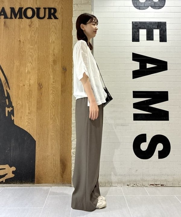 ヒライさんの「BEAMS WOMEN｜【接触冷感】リヨセル ナイロン イージーパンツ」を使ったコーディネート