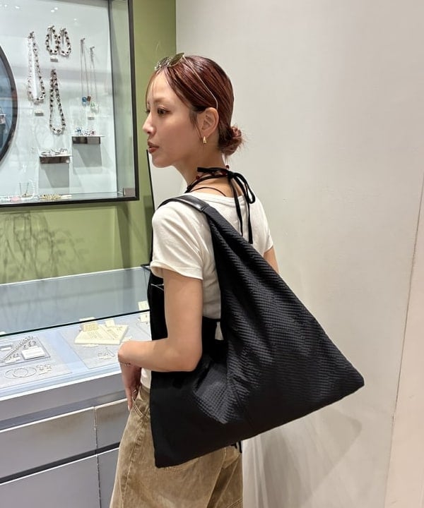 れいなさんの「BEAMS WOMEN｜チェック トライアングル バッグ」を使ったコーディネート