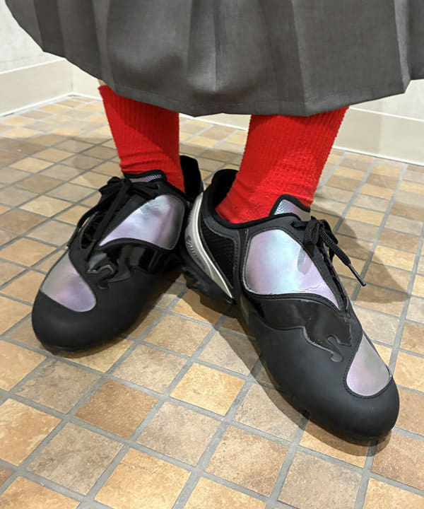 須賀さんの「BEAMS WOMEN｜【別注】FRED PERRY / ロングスリーブ ボタン ポロシャツ」を使ったコーディネート