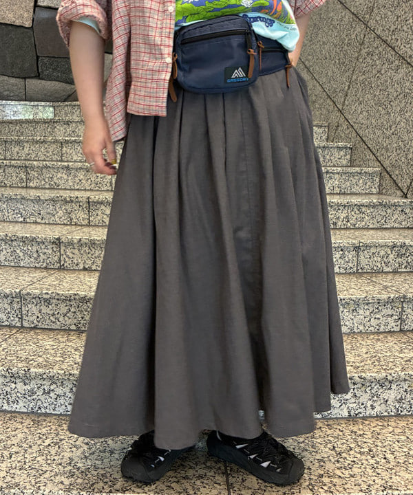 イガラシさんの「BEAMS WOMEN｜リネン チェック スモック シャツ ＜イージーケア＞」を使ったコーディネート