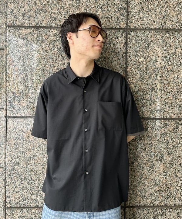 吉田 洸輝さんの「BEAMS WOMEN｜ソリッド TR ハーフスリーブ シャツ」を使ったコーディネート