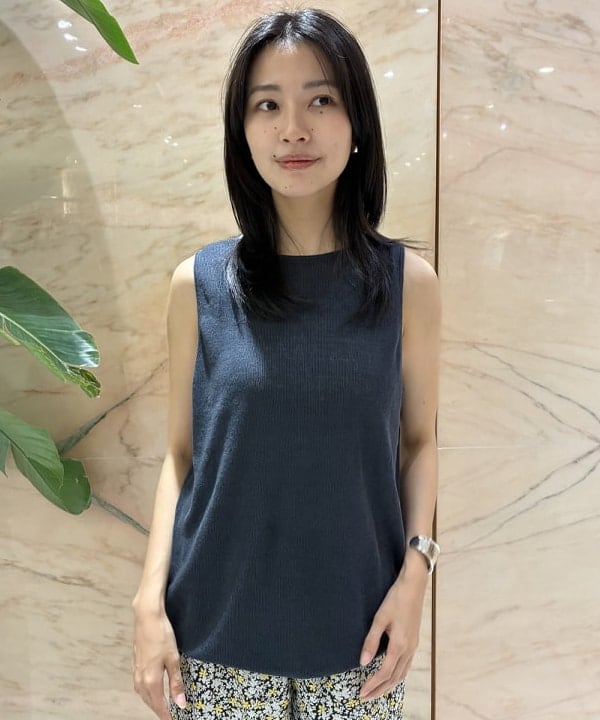 茂野 真楓さんの「BEAMS WOMEN｜リネン 2WAY タンクトップ」を使ったコーディネート