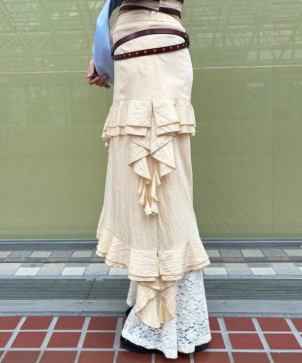 リサさんの「レース シアー フレア パンツ」を使ったコーディネート