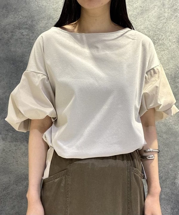 OSUMIさんの「BEAMS WOMEN｜タフタ バルーン スリーブ プルオーバー」を使ったコーディネート
