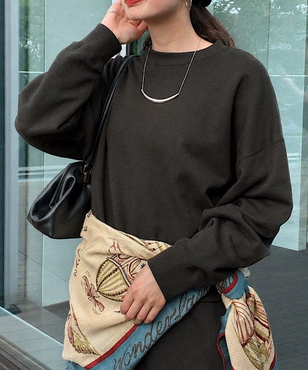 shibataさんの「BEAMS WOMEN｜【別注】SLOANE / 裏毛 ショート丈 ロングスリーブ スウェット」を使ったコーディネート