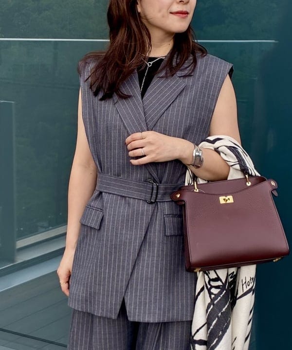 住吉　明佳さんの「BEAMS WOMEN｜エディター東原妙子 &times; Demi-Luxe BEAMS / ウォッシャブルウール ジレ」を使ったコーディネート