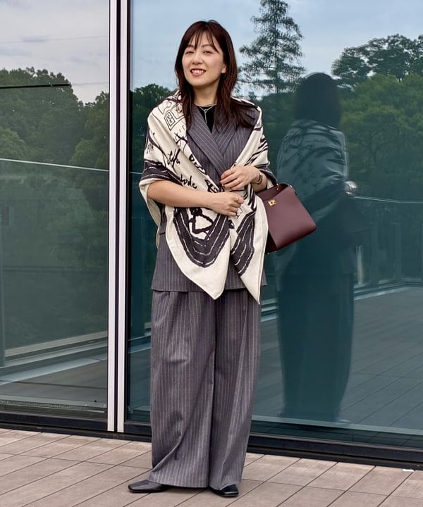 住吉　明佳さんの「BEAMS WOMEN｜エディター東原妙子 &times; Demi-Luxe BEAMS / ウォッシャブルウール ジレ」を使ったコーディネート