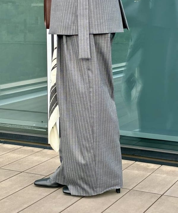住吉　明佳さんの「BEAMS WOMEN｜エディター東原妙子 &times; Demi-Luxe BEAMS / ウォッシャブルウール ジレ」を使ったコーディネート