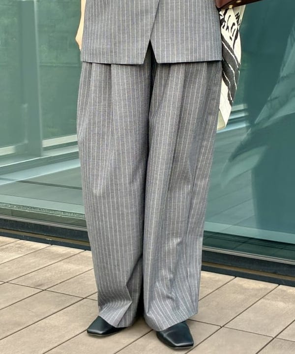 住吉　明佳さんの「BEAMS WOMEN｜エディター東原妙子 &times; Demi-Luxe BEAMS / ウォッシャブルウール ジレ」を使ったコーディネート