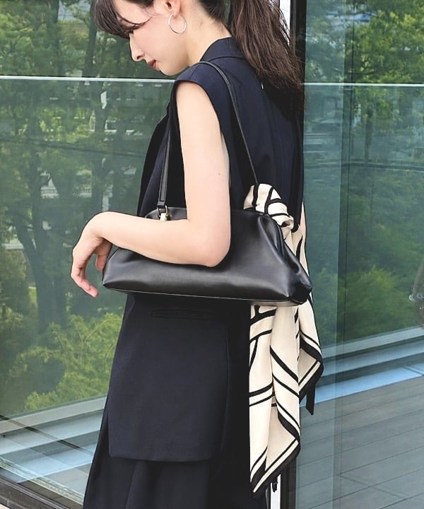 shibataさんの「BEAMS WOMEN｜エディター東原妙子 &times; Demi-Luxe BEAMS / ウォッシャブルウール ジレ」を使ったコーディネート