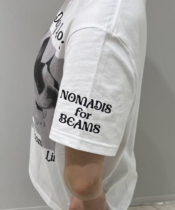 星野 真依さんの「BEAMS WOMEN｜【別注】NOMADIS / for Dog Lovers Tシャツ」を使ったコーディネート