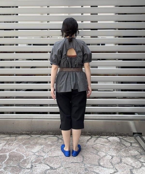 晶さんの「BEAMS WOMEN｜チェック バックオープン ブラウス」を使ったコーディネート
