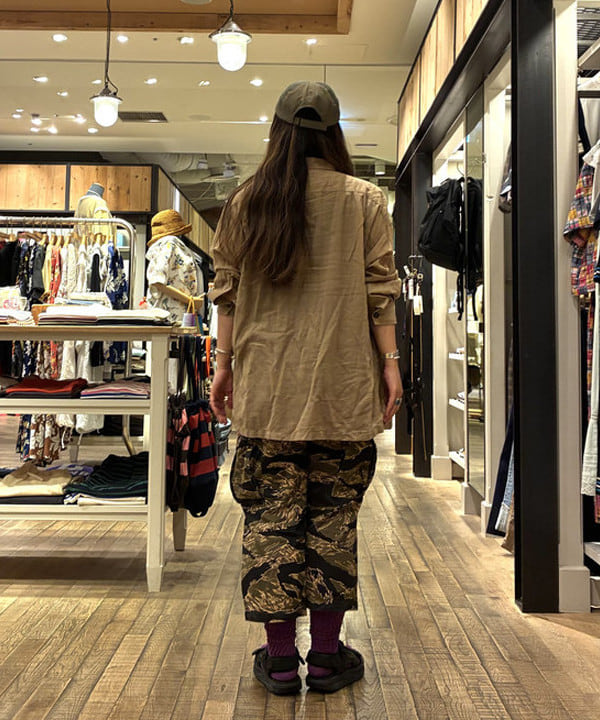 サイトウ　トモミさんの「BEAMS WOMEN｜【別注】INFIELDER DESIGN / SHADE CAP」を使ったコーディネート