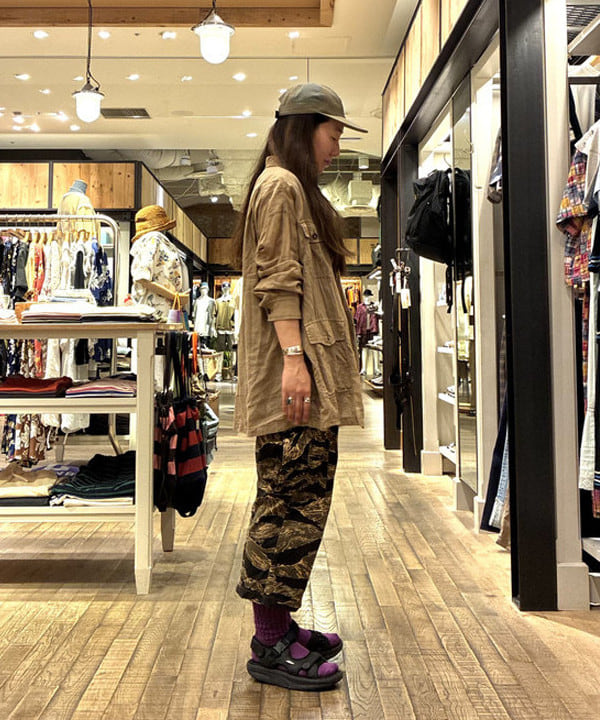 サイトウ　トモミさんの「BEAMS WOMEN｜【別注】INFIELDER DESIGN / SHADE CAP」を使ったコーディネート