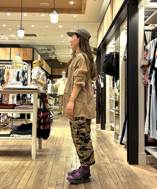 サイトウ　トモミさんの「BEAMS WOMEN｜【別注】INFIELDER DESIGN / SHADE CAP」を使ったコーディネート