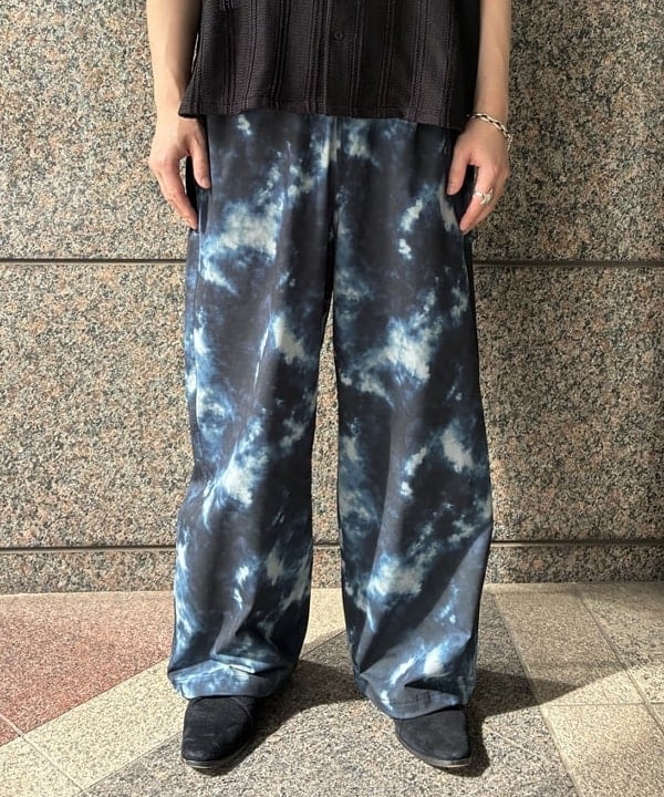森田 倫太郎さんの「BEAMS WOMEN｜ショート メッシュ オープンカラーシャツ【ワイドショートフィット】」を使ったコーディネート