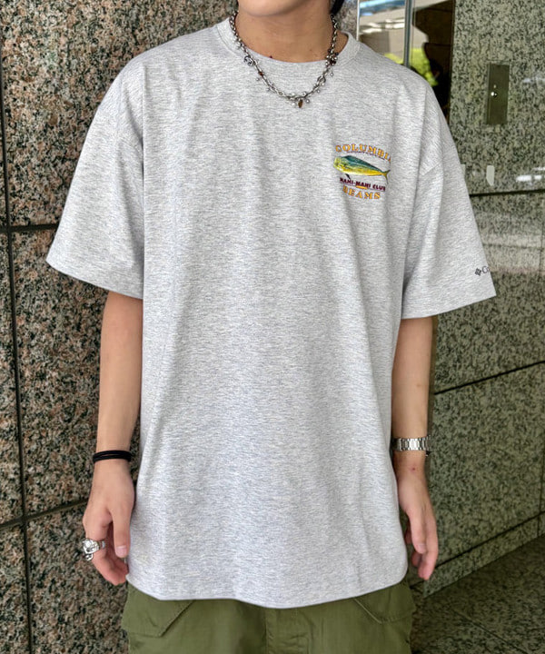 はるひむさんの「BEAMS WOMEN｜BEAMS / ビッグ 6ポケット カーゴ ショーツ」を使ったコーディネート