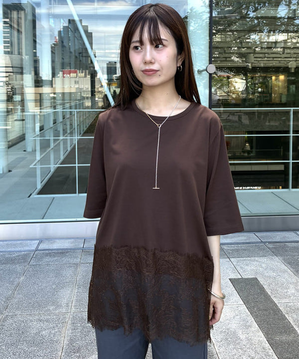 蒲原 捺美さんの「BEAMS WOMEN｜レース 切り替え Tシャツ」を使ったコーディネート