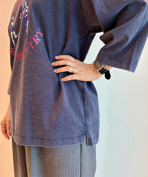 木村 梨香さんの「BEAMS WOMEN｜【別注】GOOD ROCK SPEED / カレッジ ラグラン Tシャツ」を使ったコーディネート