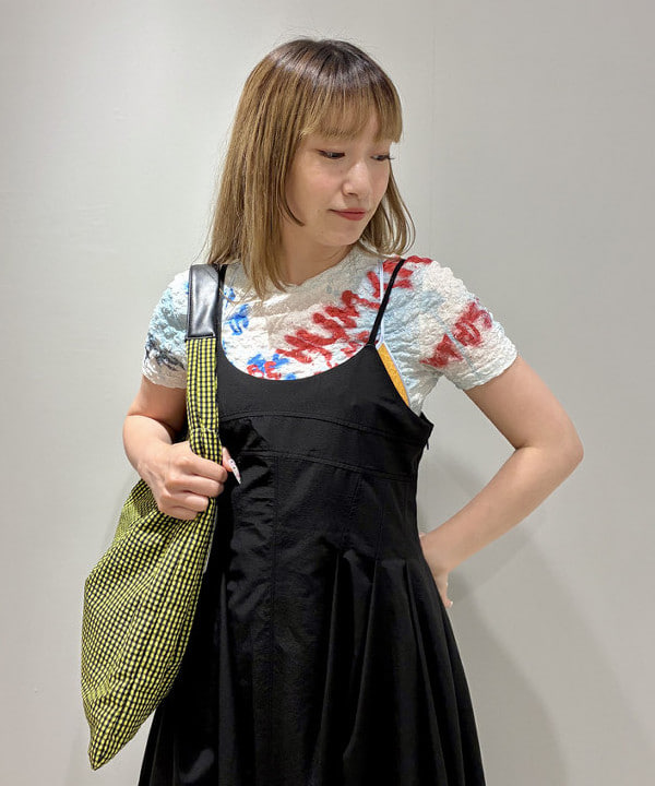 遠藤 かなたさんの「BEAMS WOMEN｜タック フレアー キャミソール ワンピース」を使ったコーディネート
