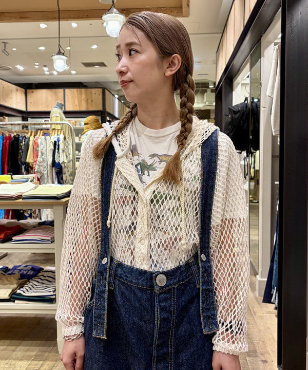 たぐみさんの「BEAMS WOMEN｜【別注】ELEPHANT BRAND / デッドストックフェード 下鼻 バンダナ」を使ったコーディネート