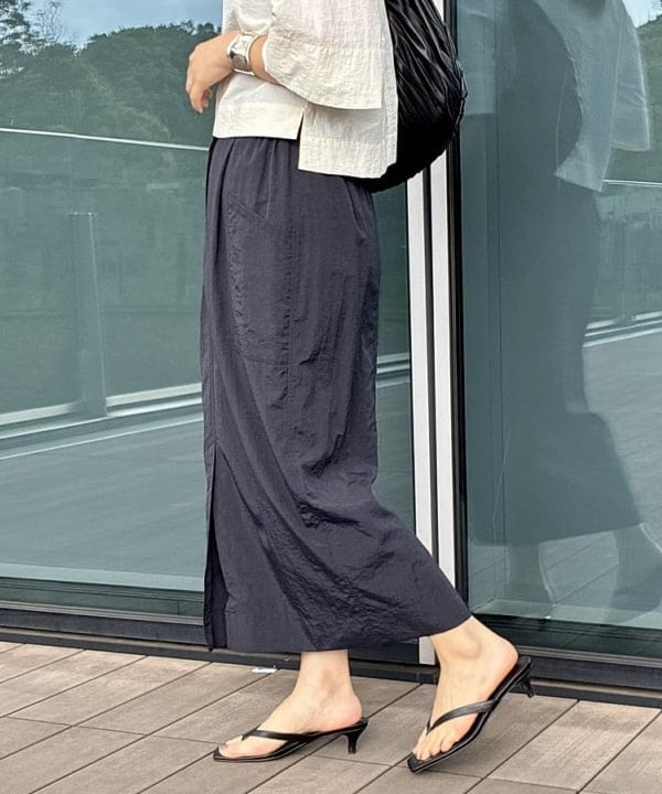 住吉　明佳さんの「BEAMS WOMEN｜エディター東原妙子 &times; Demi-Luxe BEAMS / ライトウェイト スカート」を使ったコーディネート