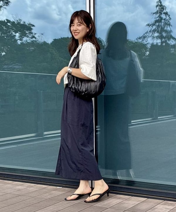 住吉　明佳さんの「BEAMS WOMEN｜エディター東原妙子 &times; Demi-Luxe BEAMS / ライトウェイト スカート」を使ったコーディネート