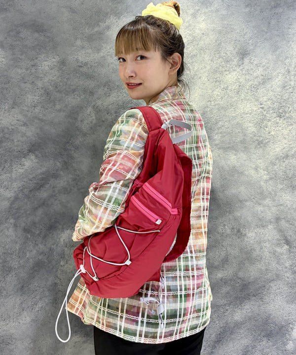 遠藤 かなたさんの「BEAMS WOMEN｜パッカブル バックパック　　26SS リュック トレンド アウトドア 小さめ 通勤 通学 コンパクト収納 軽量 」を使ったコーディネート
