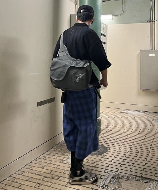 BANさんの「BEAMS WOMEN｜ショート メッシュ オープンカラーシャツ【ワイドショートフィット】」を使ったコーディネート