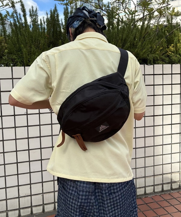 松島 海斗さんの「シアサッカー シャツ【リラックスフィット】」を使ったコーディネート
